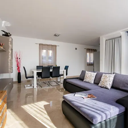 Holiday home House Ester 1855 Valtura